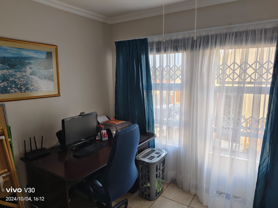 3 Bedroom Property for Sale in Beacon Bay Eastern Cape